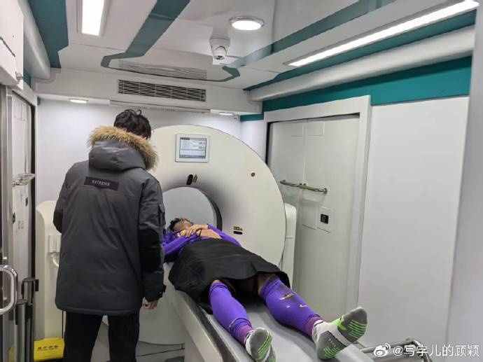  記者：謝維軍初步檢查無大礙，后續(xù)兩天還要注意觀察
