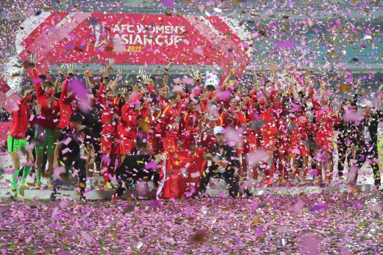  中國女足亞洲杯奪冠三周年！決賽3-2逆轉(zhuǎn)韓國，時(shí)隔16年再登頂