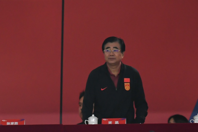  北青體育：宋凱、許基仁探班U20國青，將全程陪伴征戰(zhàn)U20亞洲杯